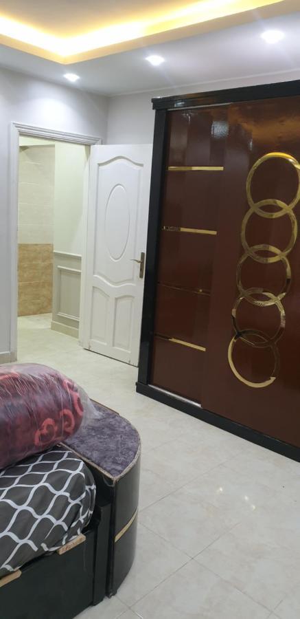 Apartment شقه مفروشه ب النزهه للايجار ايام ومداد طويله *
